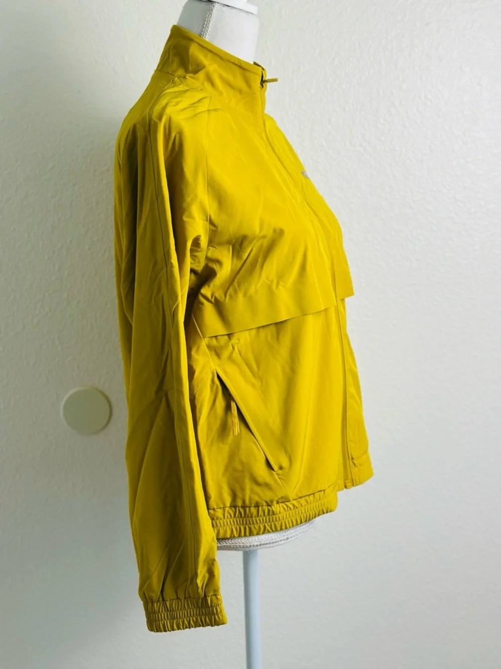 Figs zip front